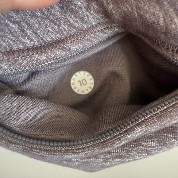 LULULEMON Cypress Kiss 1/2 Zip Top In Heathered Lunar Rock 10 Purple Long Sleeve - Picture 12 of 12